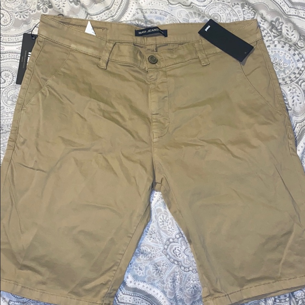 Mavi Jacob shorts in British Khaki Twill